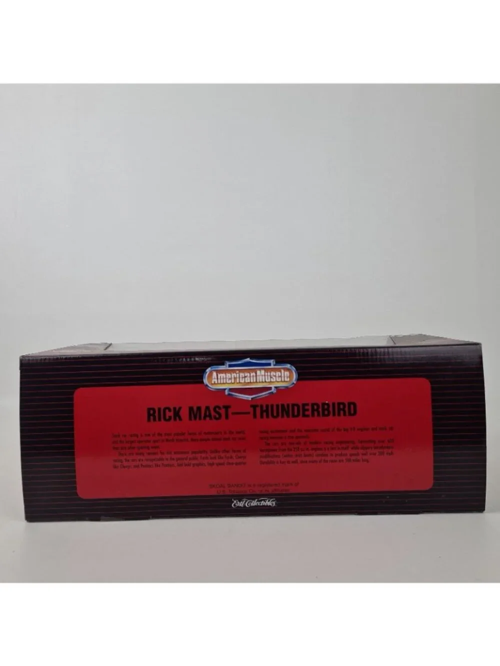 ERTL American Muscle Nascar Car Skoal White #1 Rick Mast 1:18 DieCast D72